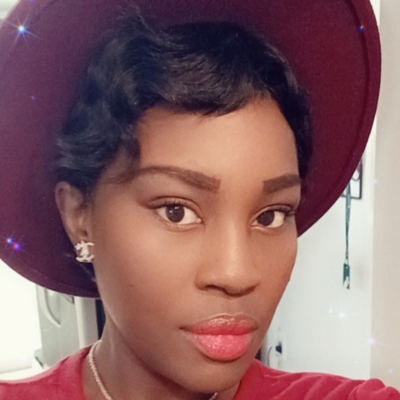 Meet your Posher, Rebecca - Picture 1 of 1